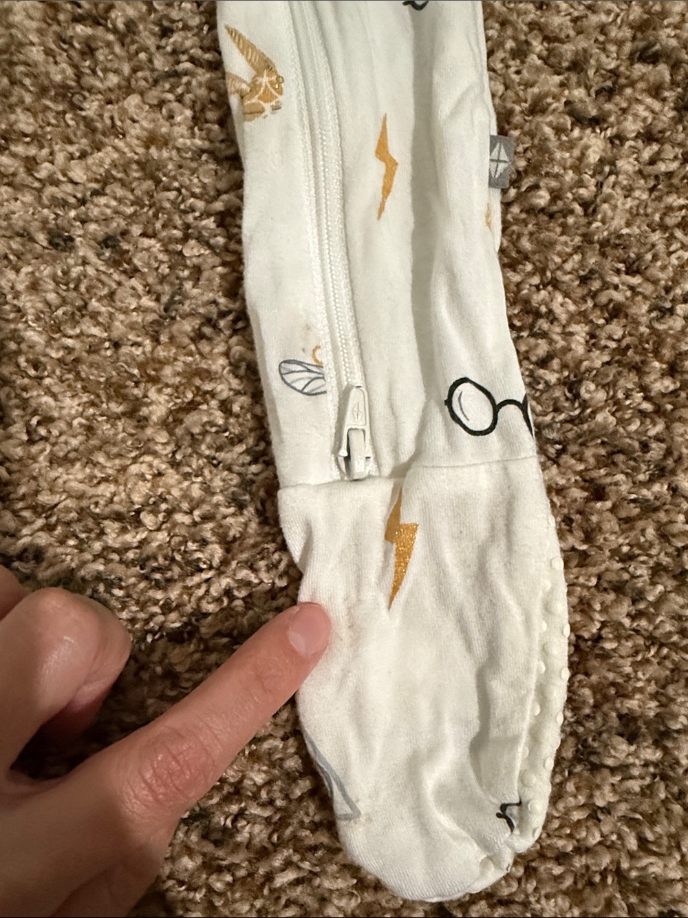 Kyte Baby Harry Potter Zippie- Size 12mos. - Picture 4 of 4
